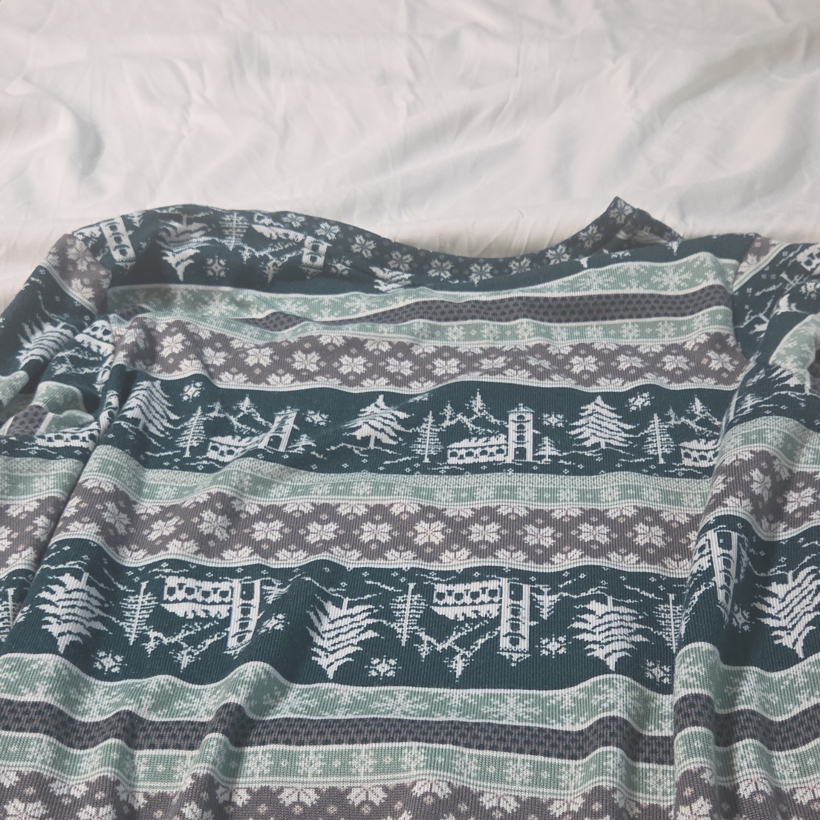 Cuddl Duds Women’s Fair Isle Pajama Set Green/White Long Sleeve Drawstring Sz L