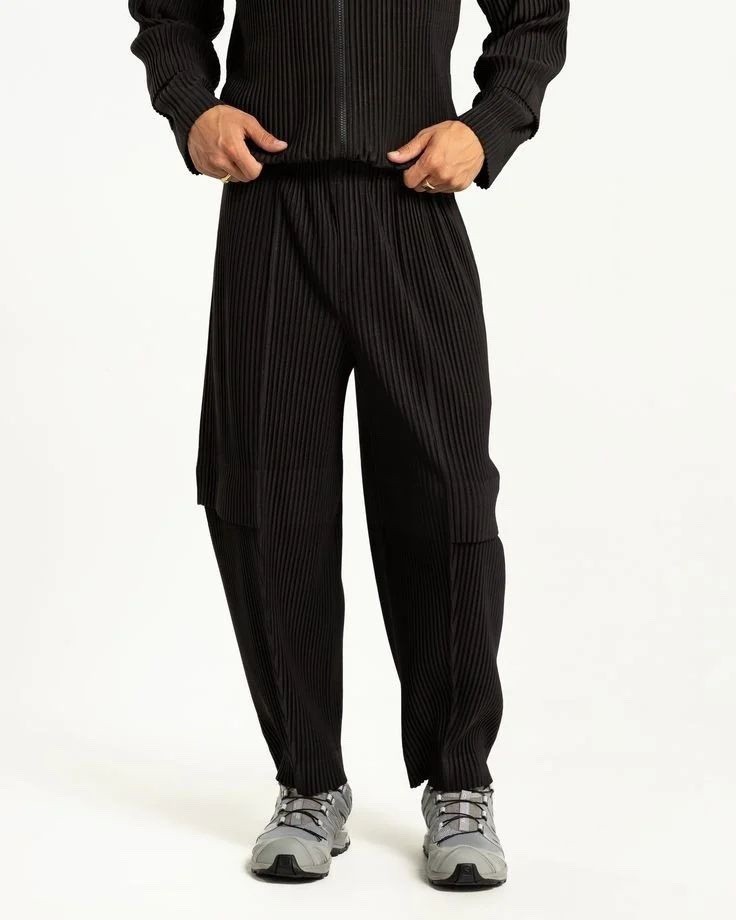 Homme Plisse ISSEY MIYAKE Straight Leg Black Casual Pants NOB JP [DDP]