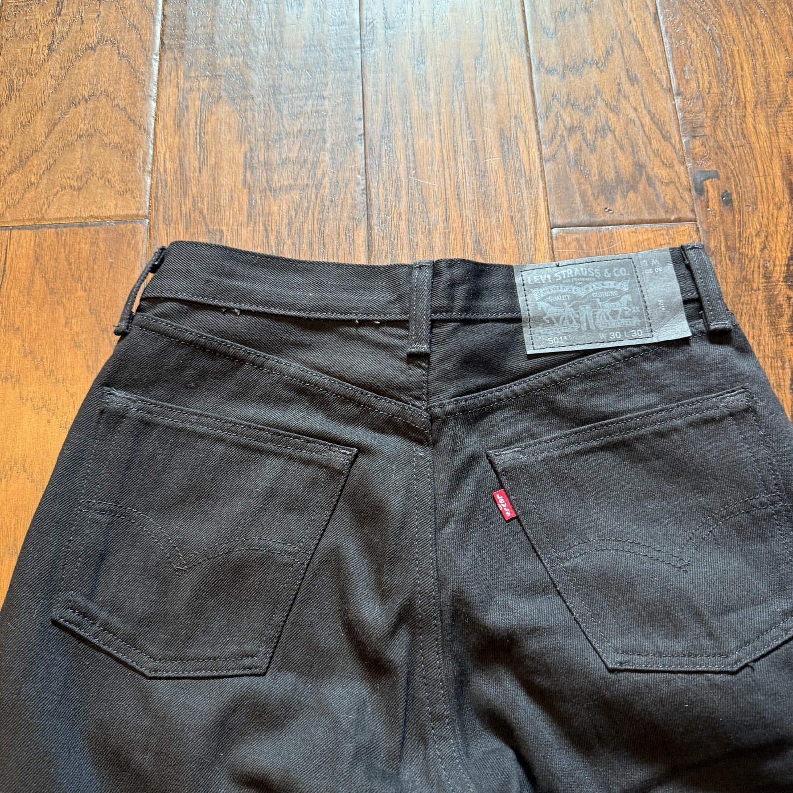 Levis 501 Jeans Mens 30×30 Black Straight Leg Button Fly Denim Pants Classic