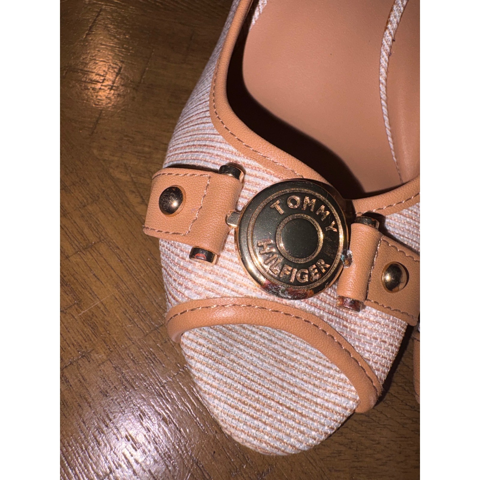 Tommy Hilfiger Womens Peep Toe Wedge Heels Tan Cork Fabric Gold Logo Size 8