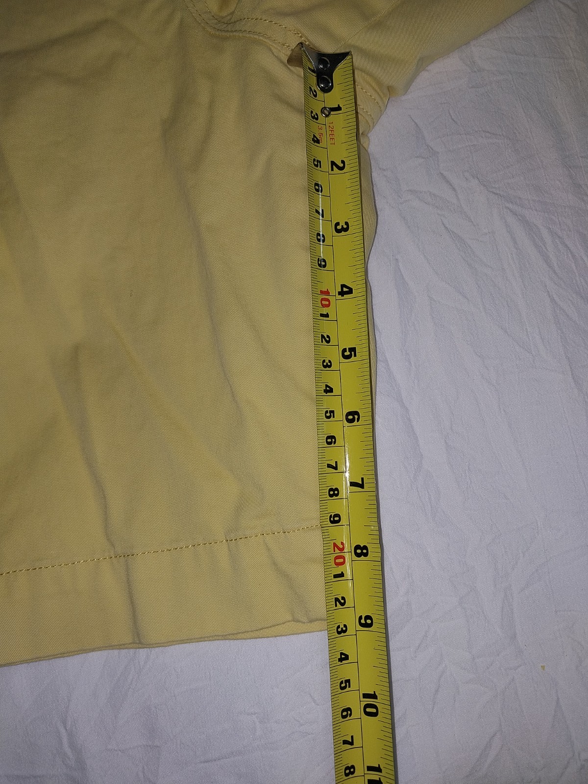 Polo Ralph Lauren Chinos Classic Fit 9″ Shorts Men’s Size 40 Yellow