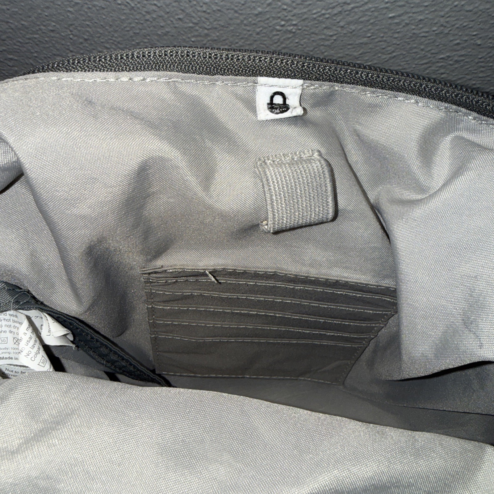 Baggallini Quilted Gray Nylon Hobo Tote Crossbody Bag Travel Purse RFID Theft