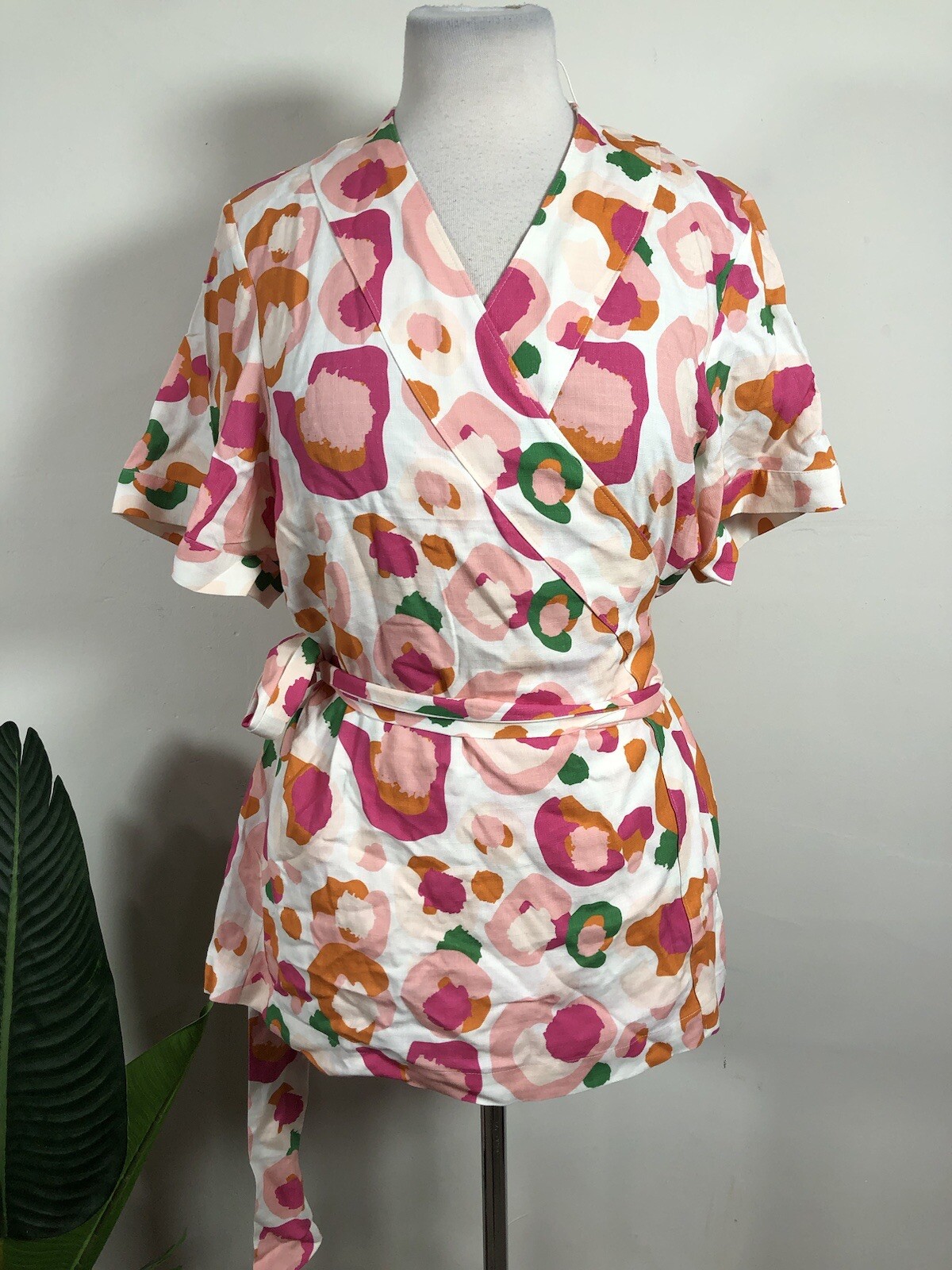 Emily McCarthy Day Robe Top Spot Cheetah Print Size M