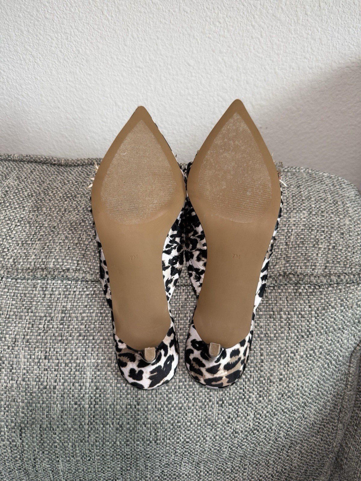 BETSEY JOHNSON Abigayl Leopard Floral Mules Kitten Heels Sz 7M