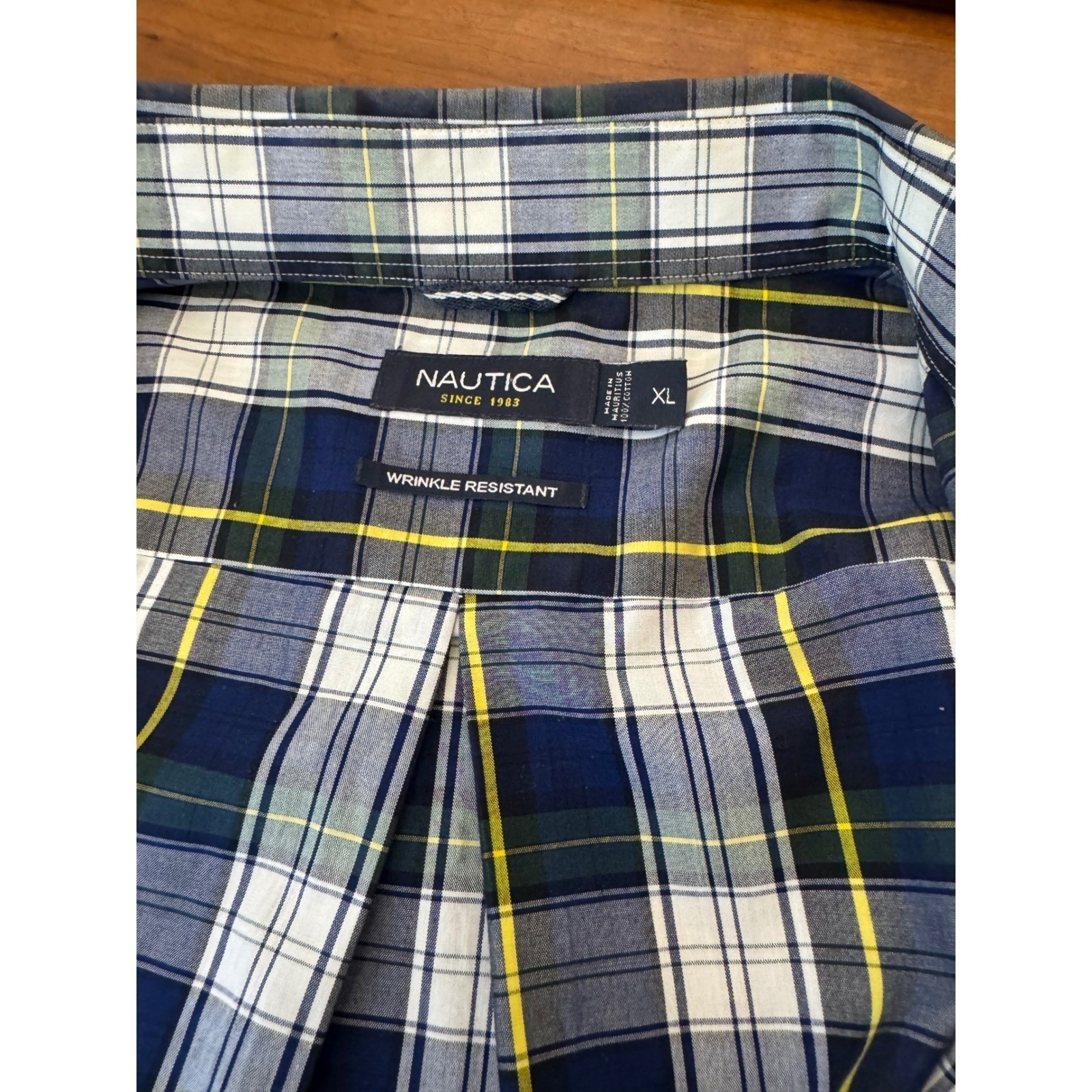 Nautica Mens XL Plaid Button Down Shirt Blue Green Yellow Wrinkle Res Cotton