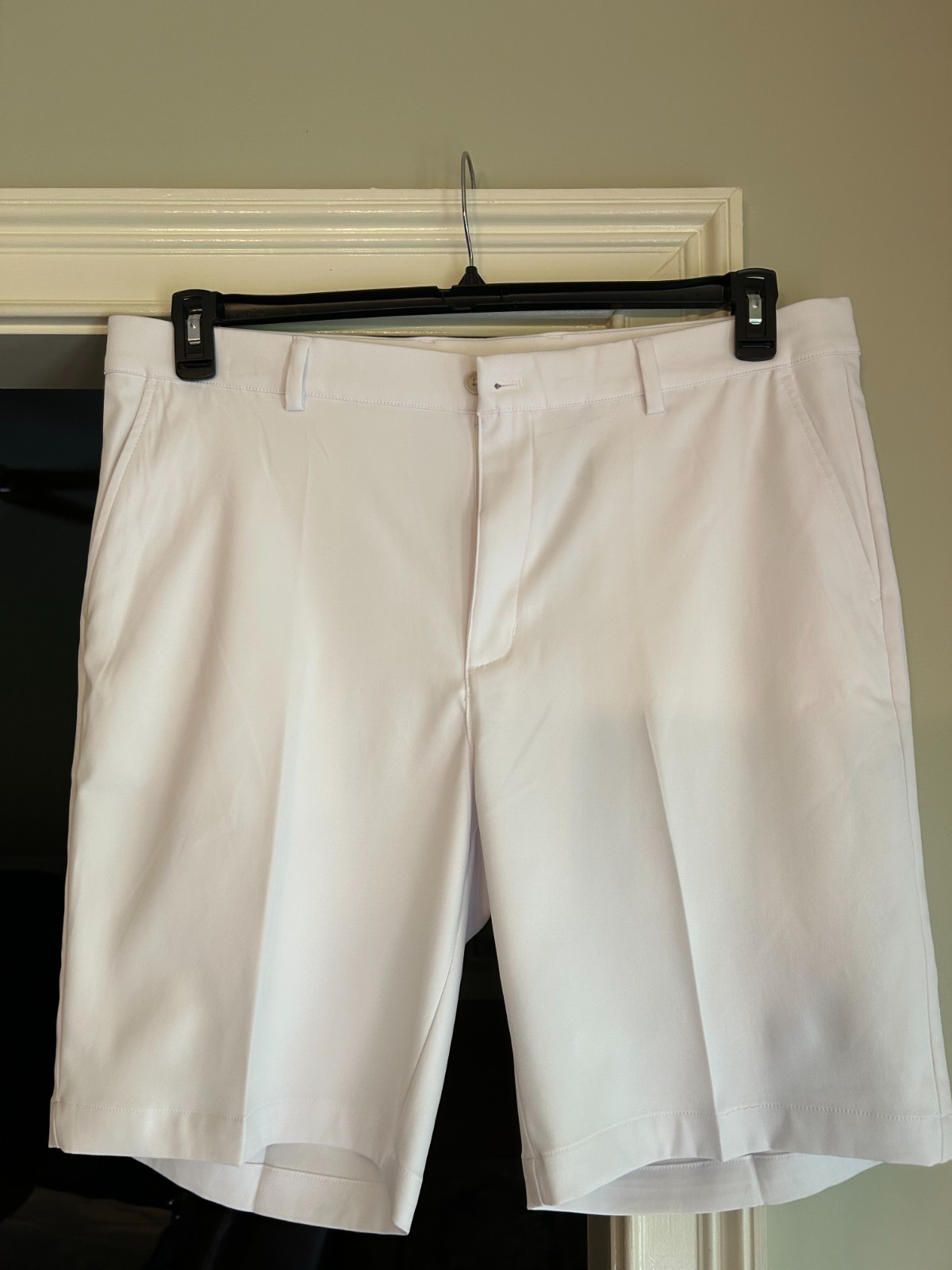 Greg Norman Golf Shorts Men Size 38 White Performance Flat Front Polyester