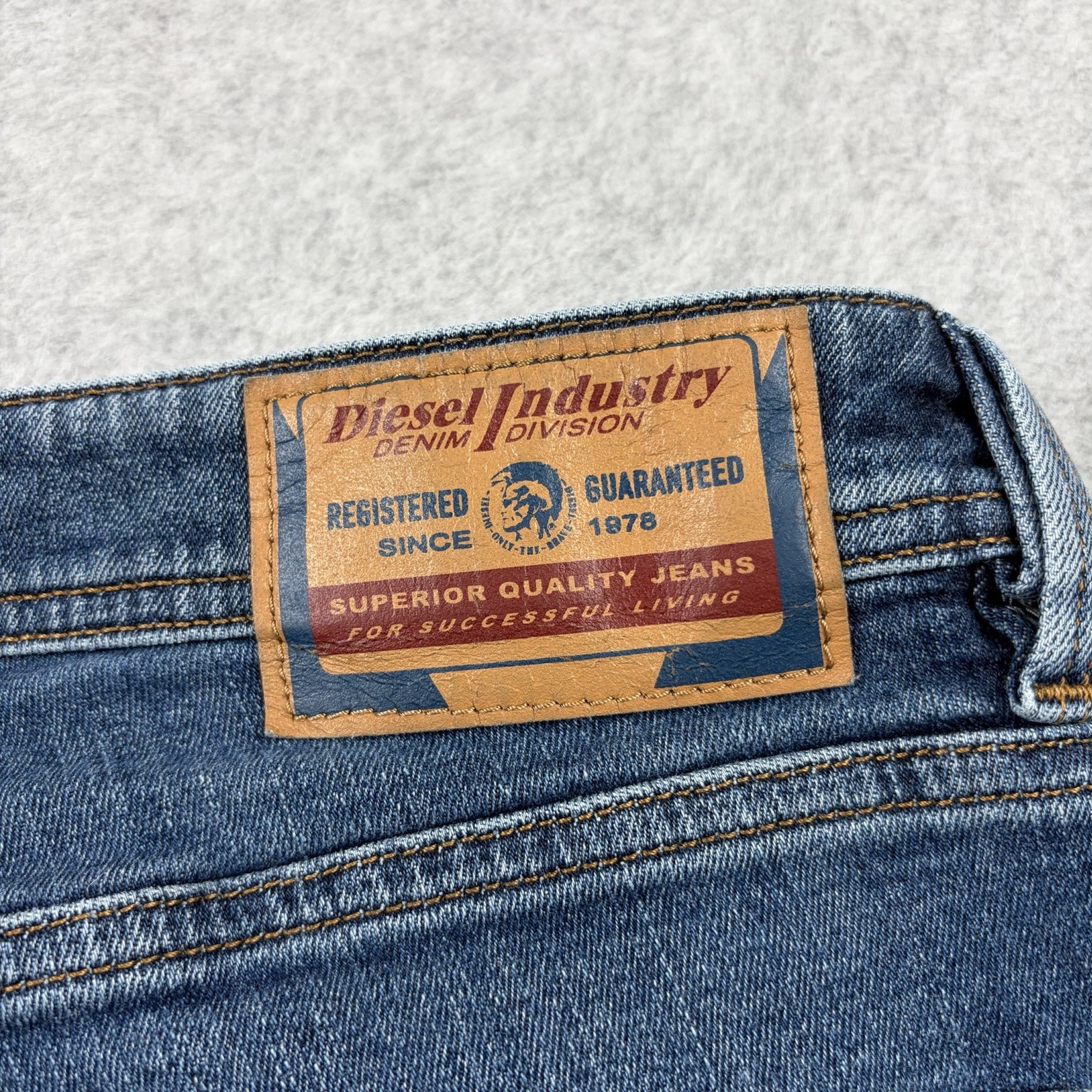Diesel Larkee Jeans Mens 32×30 Fits 32×27 Blue Regular Straight Distressed Denim