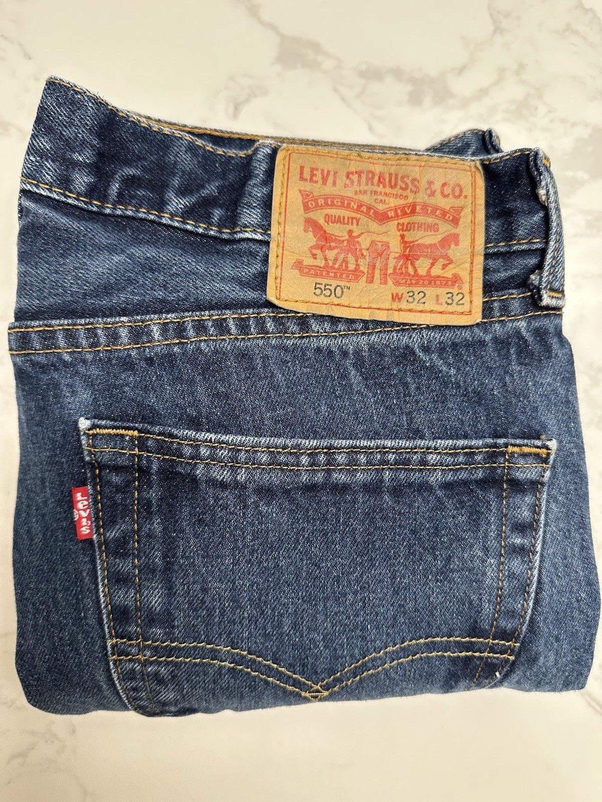Levi’s Men’s Blue Denim Jeans 550 Relaxed Fit 32×32 Tapered Mid Rise Medium Wash
