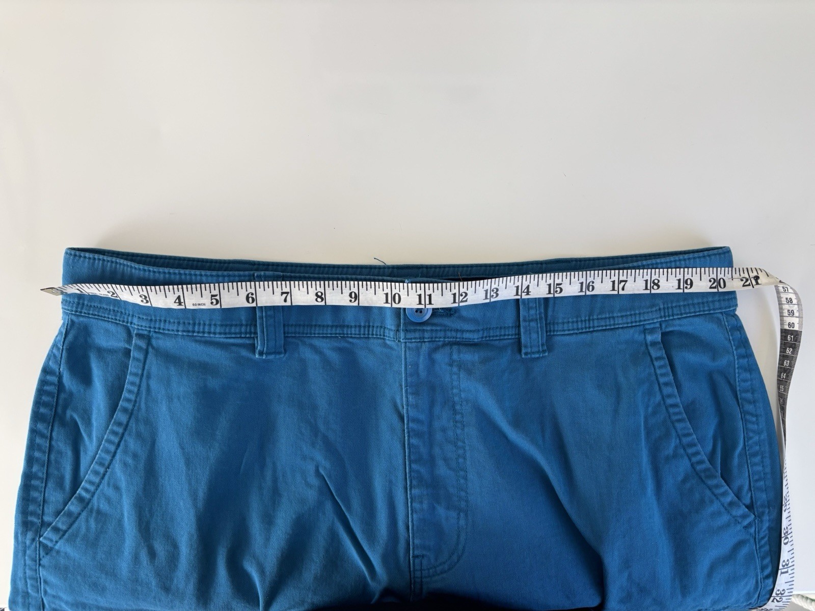 St. John’s Bay Men’s Blue Comfort Stretch Canvas Cargo Shorts Flat Front