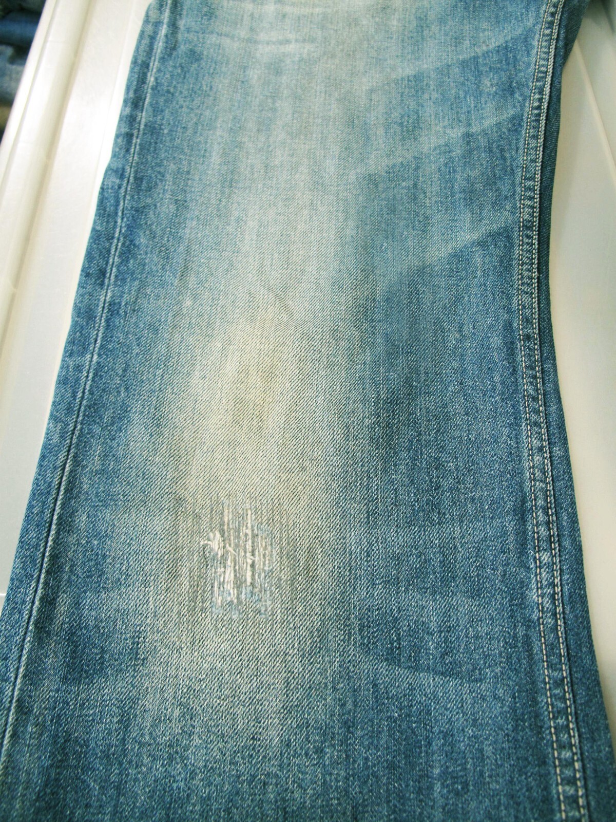 HOT Men’s DIESEL @ LARKEE 8B4 STRAIGHT DISTRESS Denim Jeans 32 x32 (Fit 33×32.5)