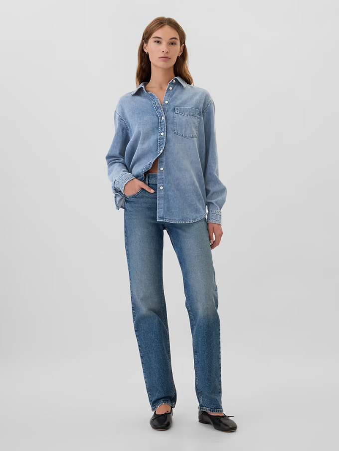 Gap Women’s Denim Big Shirt – Brand New. Free Shipping
