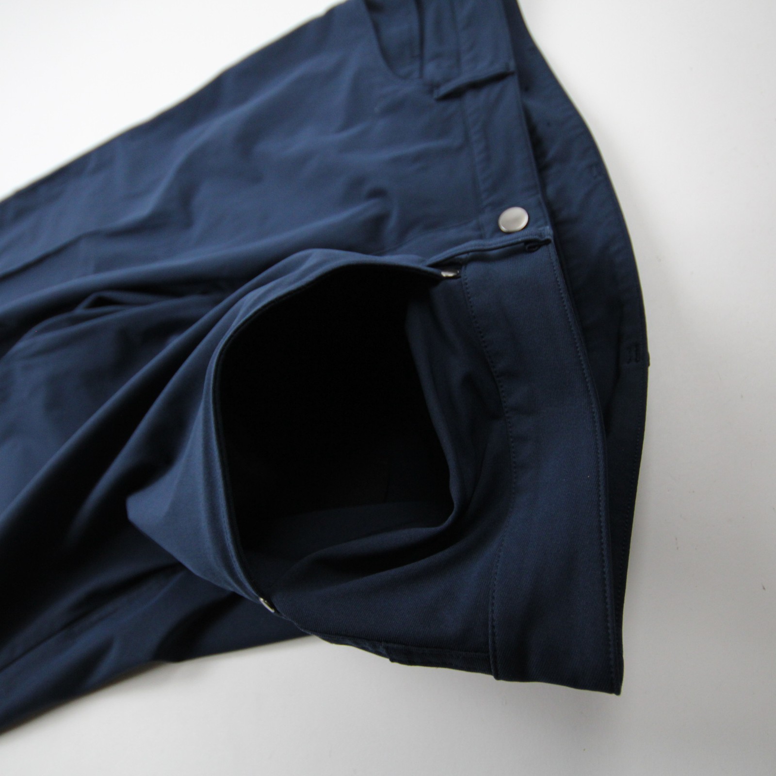 Lululemon Dress Pants Men’s Navy Used 46X29