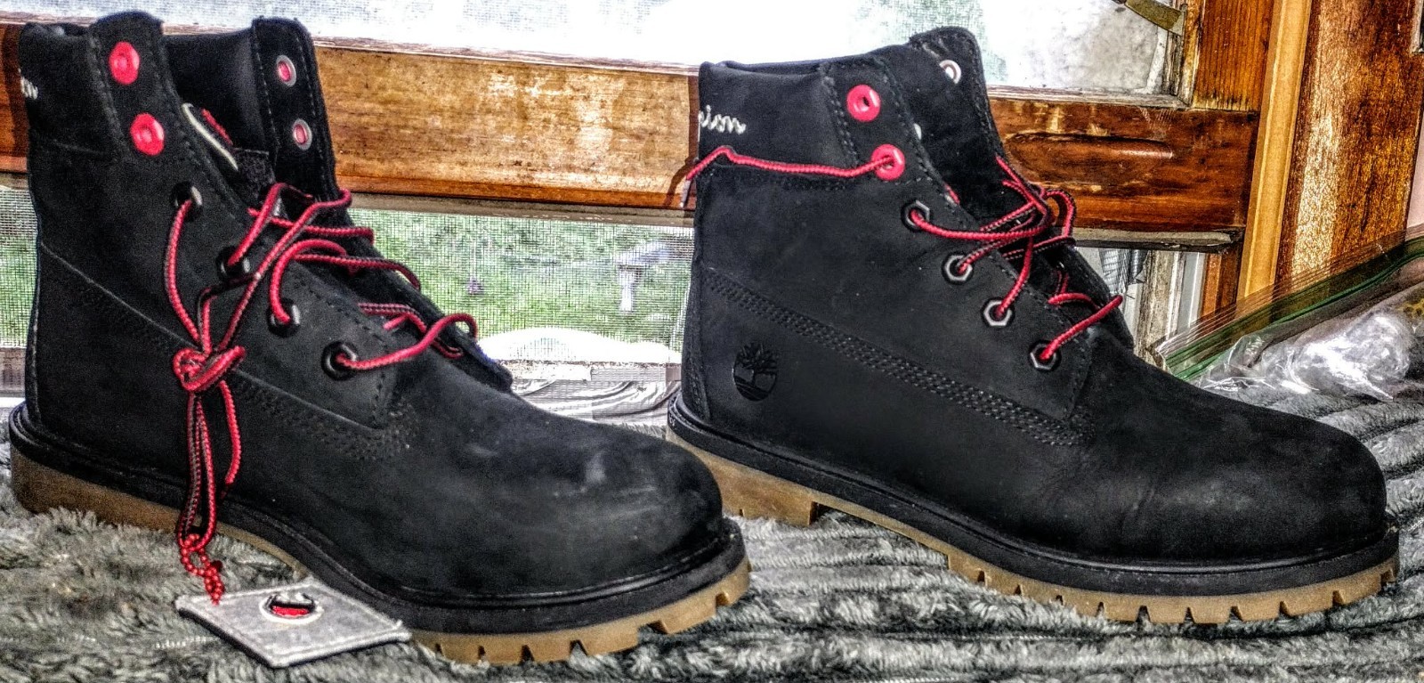 Timberland Champion Premium 6 in Black Waterproof Nubuck Boots 6.5 med