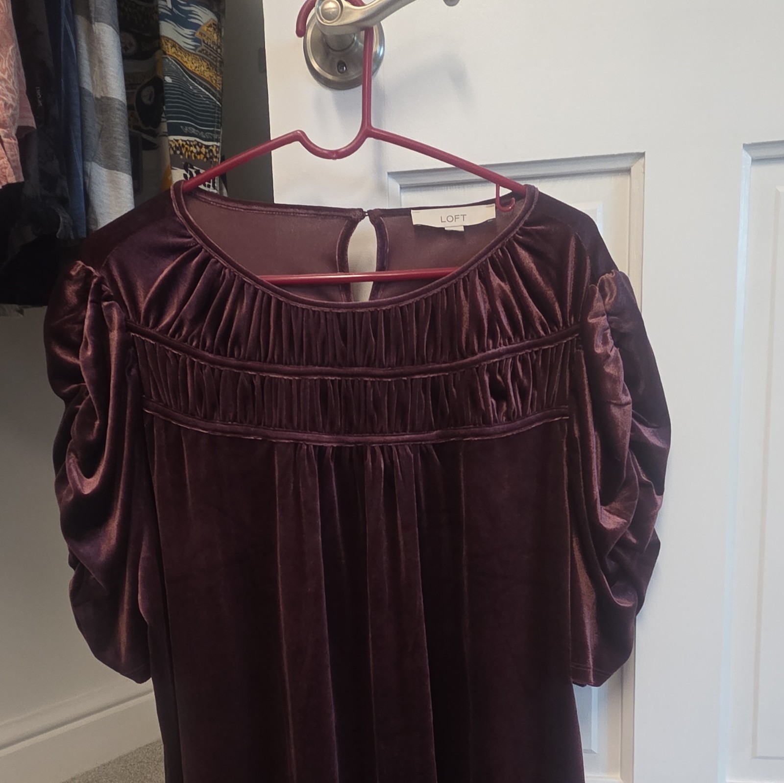 LOFT Rich Royal Purple Velvet Blouse Ruched Cinched Sleeve – Size XXL
