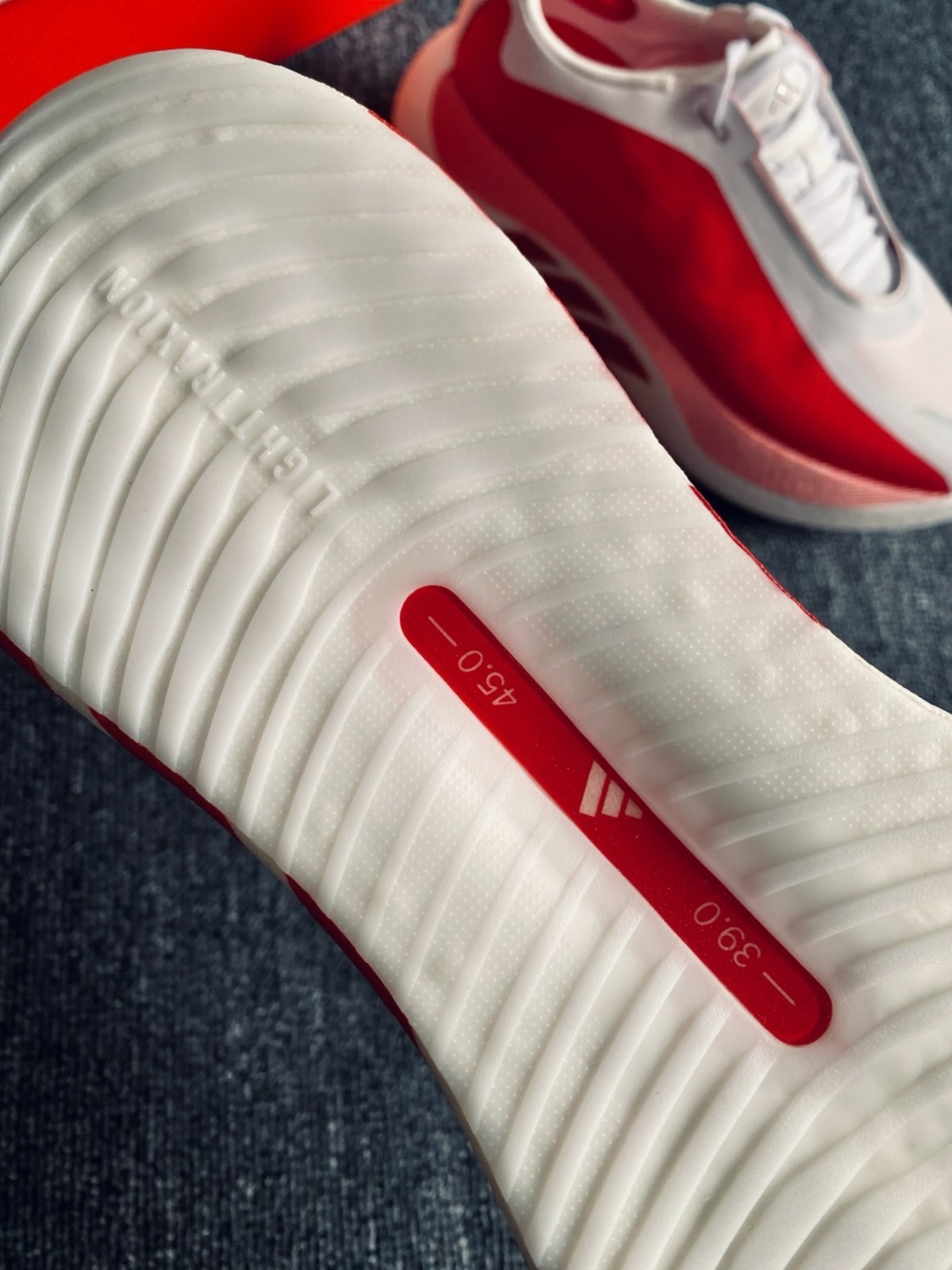 adidas Hyperboost Edge Cloud White Pure Ruby KI1913