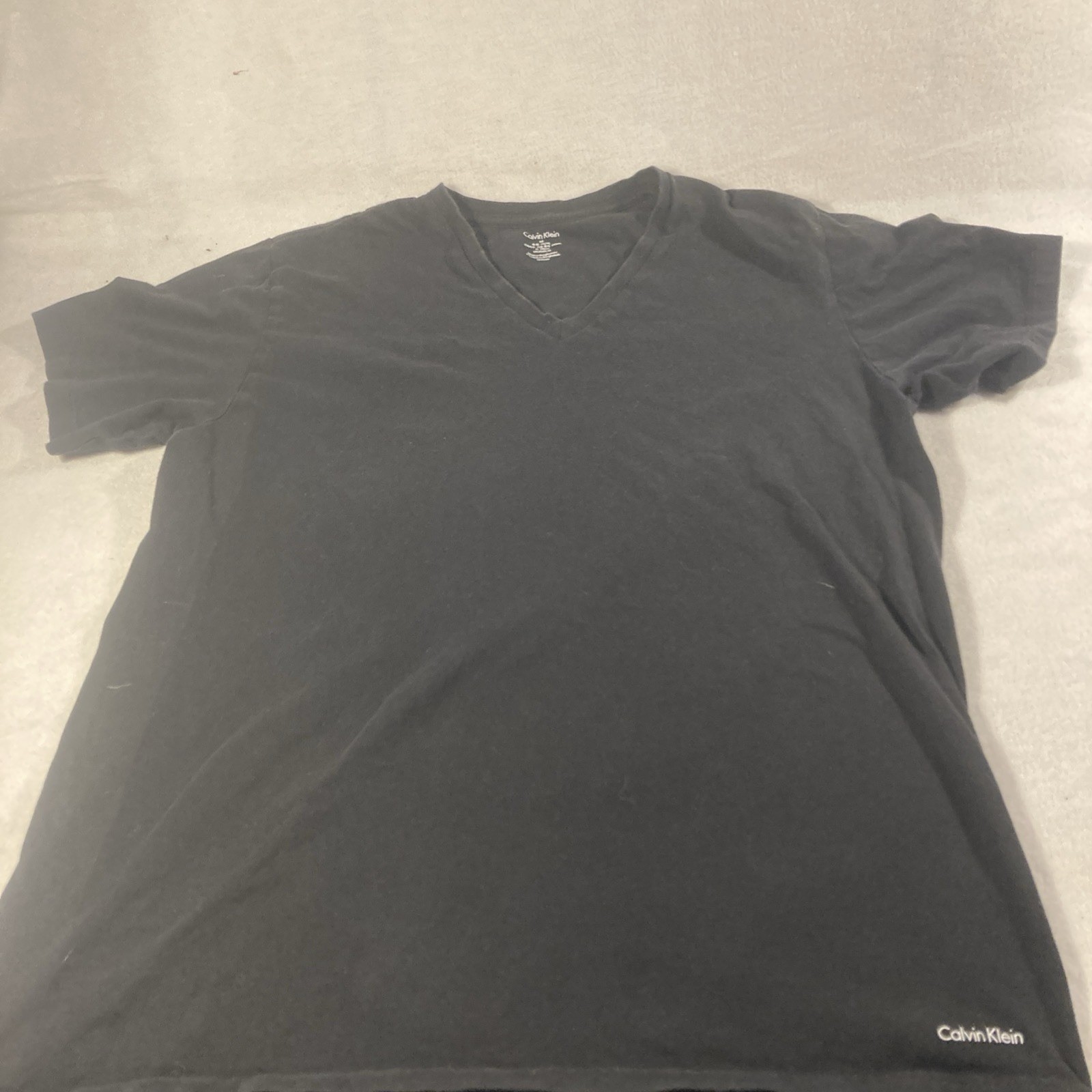 Calvin Klein Men’s Black Solid Logo V-Neck Short Sleeve T-Shirt Size M