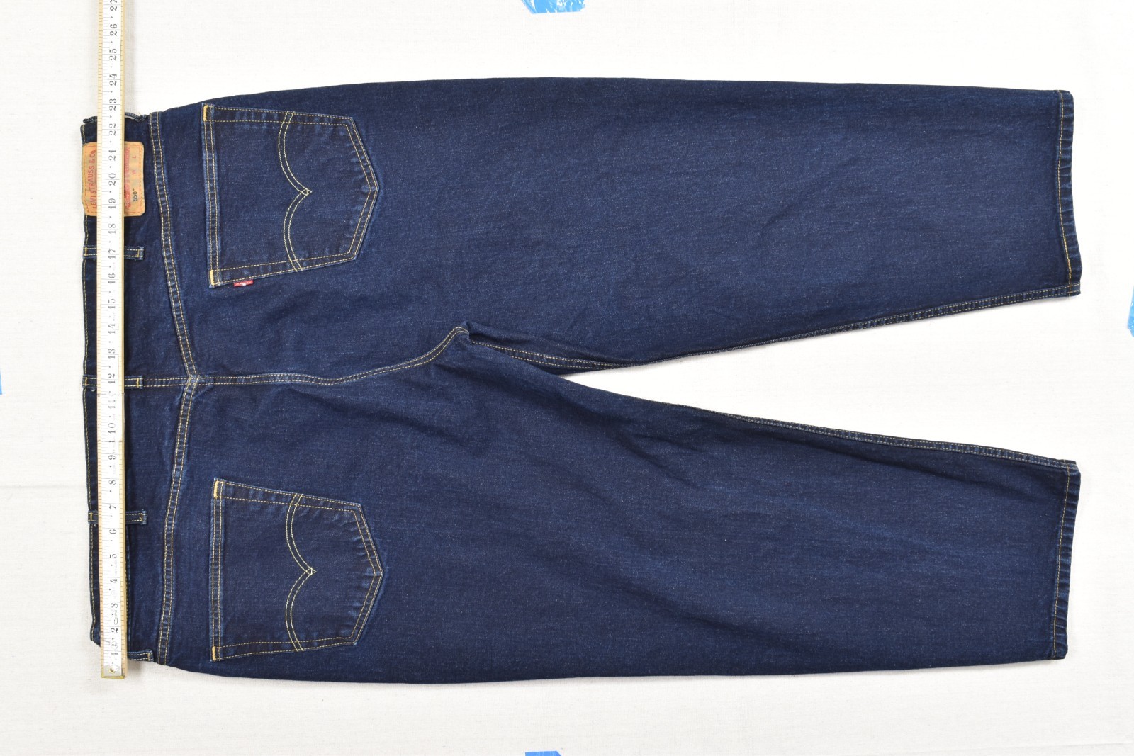 Levi’s 550 Relaxed Fit Men’s Blue Jeans Size 46×29 Dark Wash Denim Cotton
