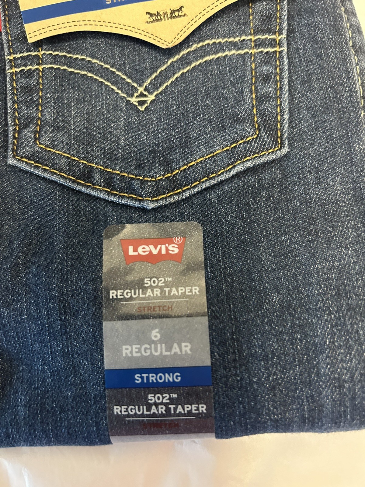 NWT Levi’s Boys’ 502 Regular 6 Taper Fit Performance Jeans 6 Adjustable/Stretch