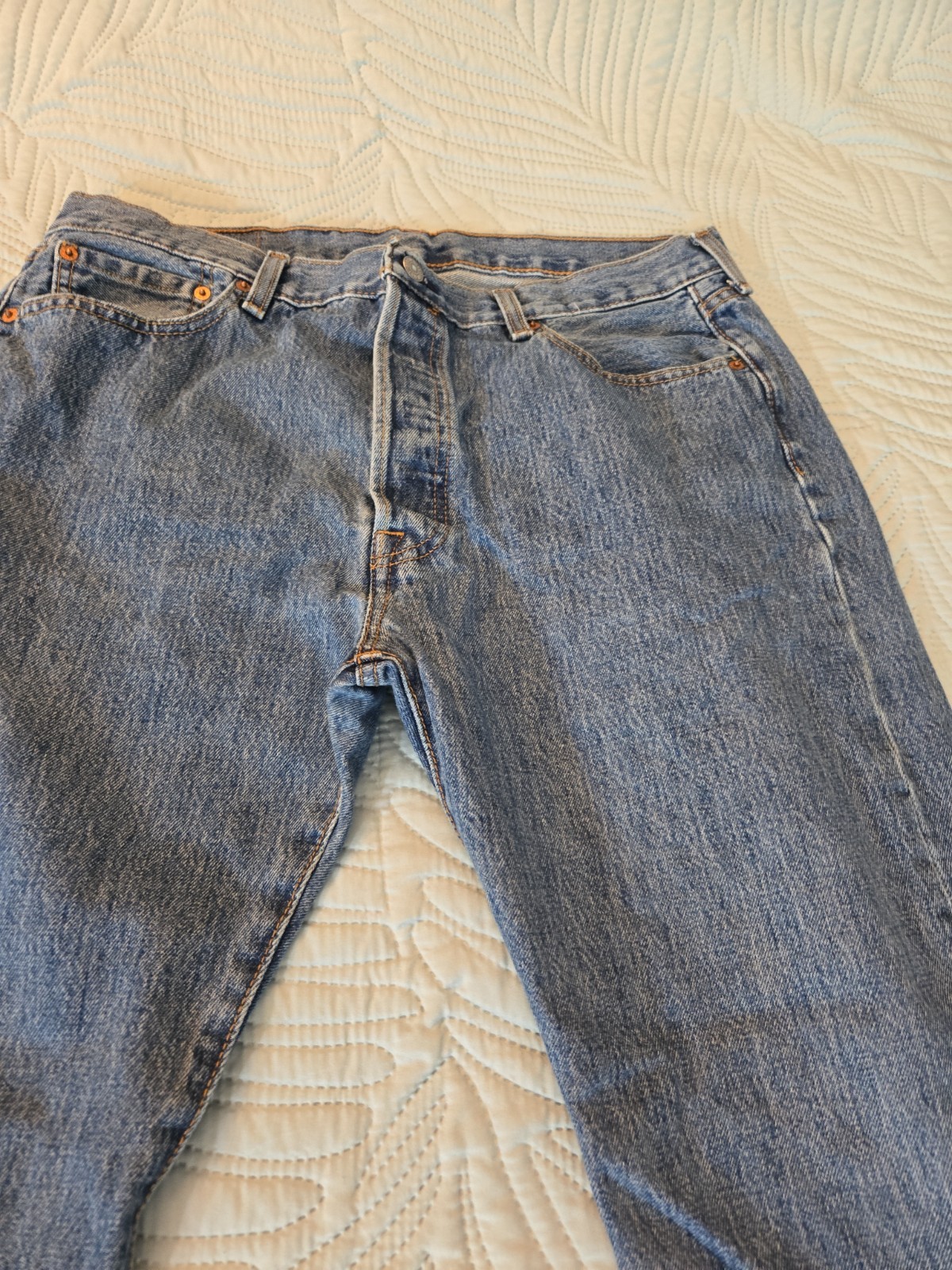 Mens Levi’s 501 Button Fly Straight Leg Blue Stone Wash Red Tag 36W 30L UGC