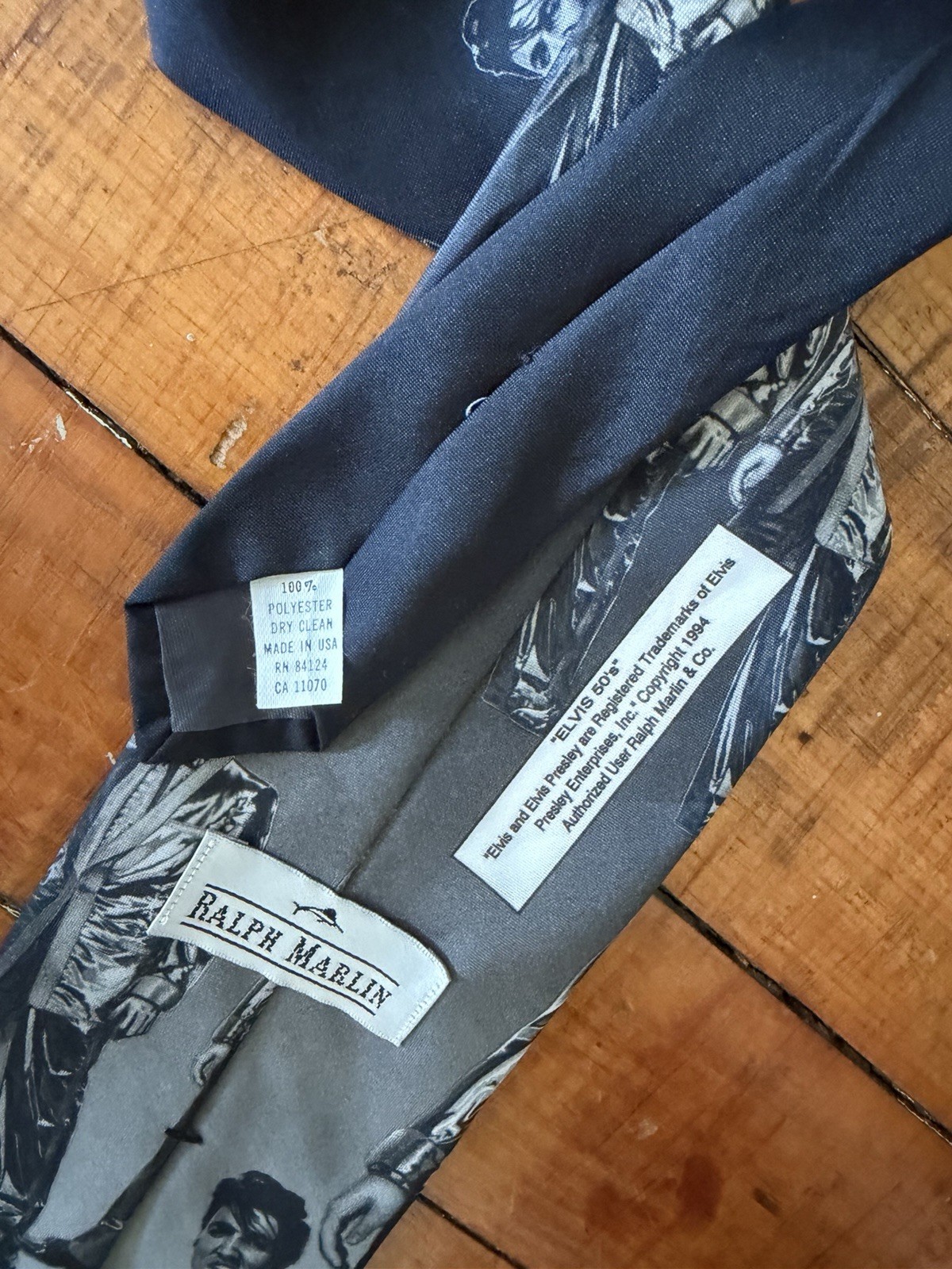 Ralph Marlin Elvis Novelty Graphic Print Men’s Woven Polyester Tie Black Gray