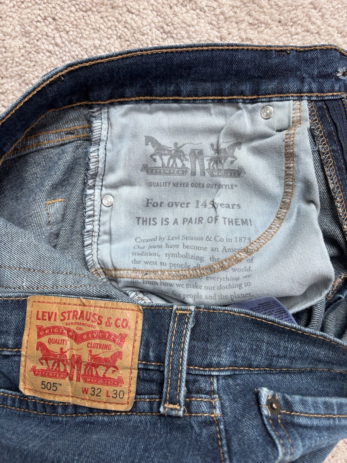Levi’s Jeans 505 Men’s Blue Medium Wash Straight Regular Fitt32 x 30