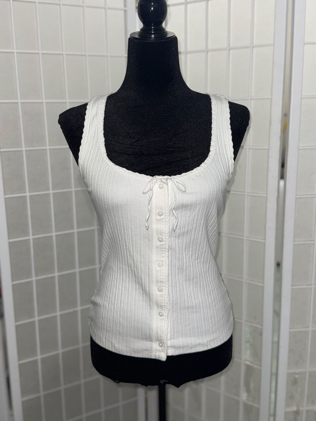 Aerie White Ribbed Knit Button-Front Henley Tank Top with Lace Trim