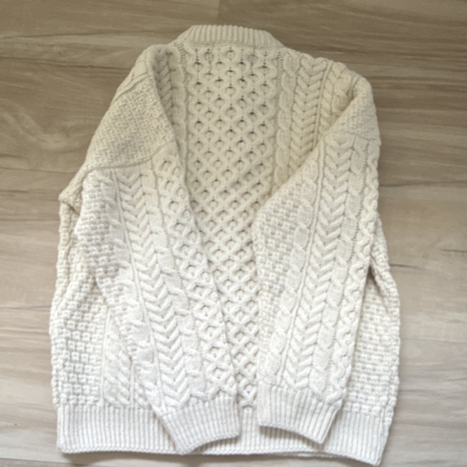 Aran Sweater Ireland Women’s Ivory Wool Cable-Knit Button Cardigan Sweater M
