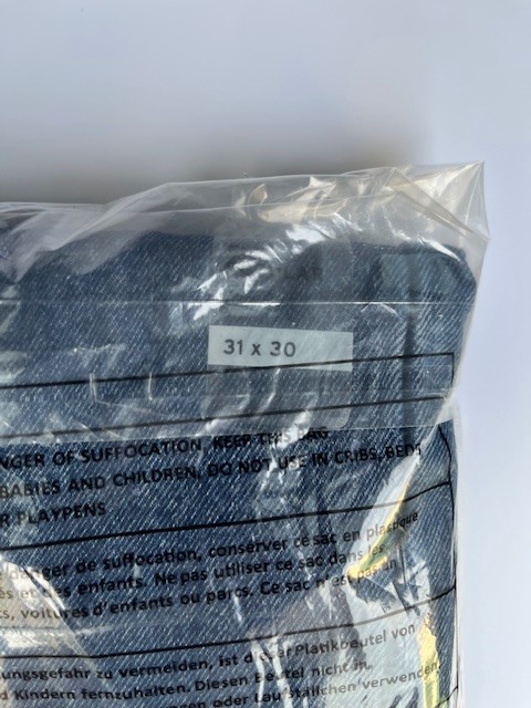 Levi Men’s 505 31W X 30L Regular Fit Jeans, Dark Stonewash, NEW SEALED!!