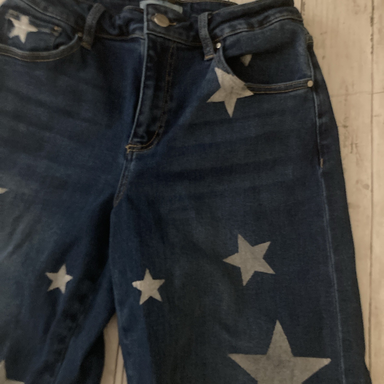 NWOT Risen Womens barrel jeans stars design ⭐️⭐️🤩 -size 5!!