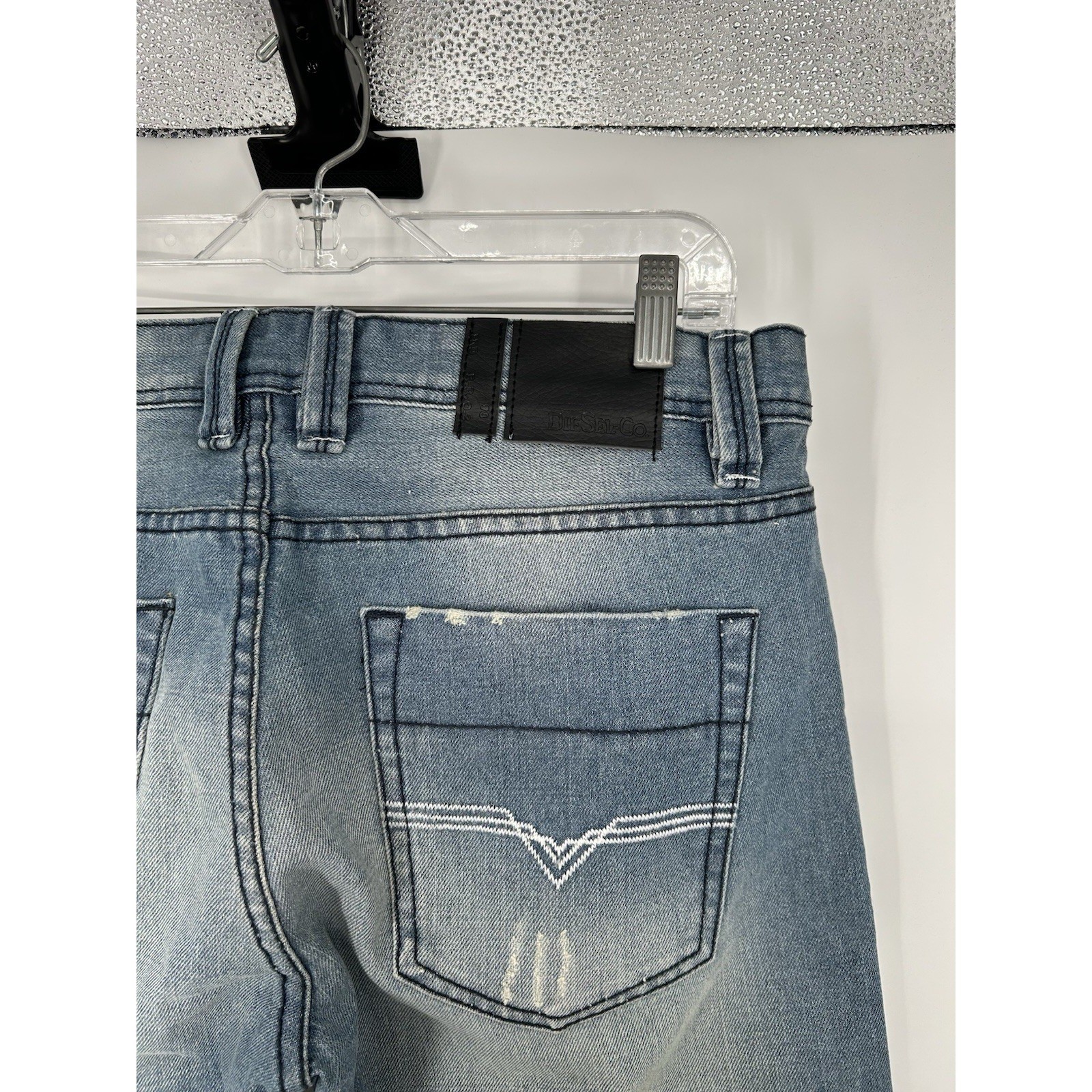 Diesel Larkee Straight Leg Regular Fit Medium Wash Distressed Jeans Size 32×32