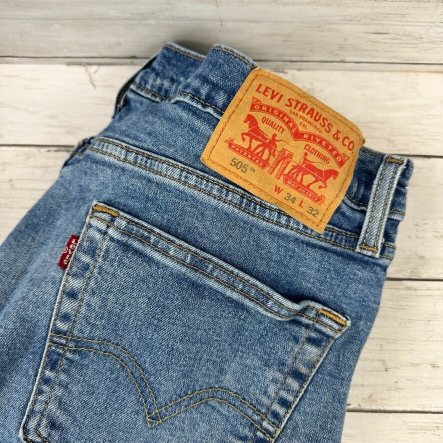 Levis 505 Jeans Mens 34×32 Regular Zip fly (measures 33×35) Blue denim Levi’s