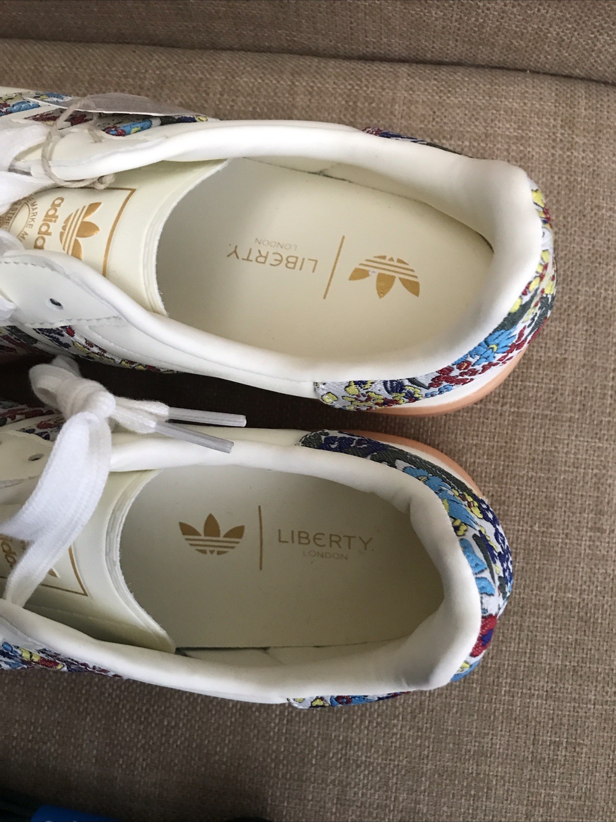 Liberty London x adidas Gazelle Indoor Floral Embroidery Off White JH7370 Sz 9.5