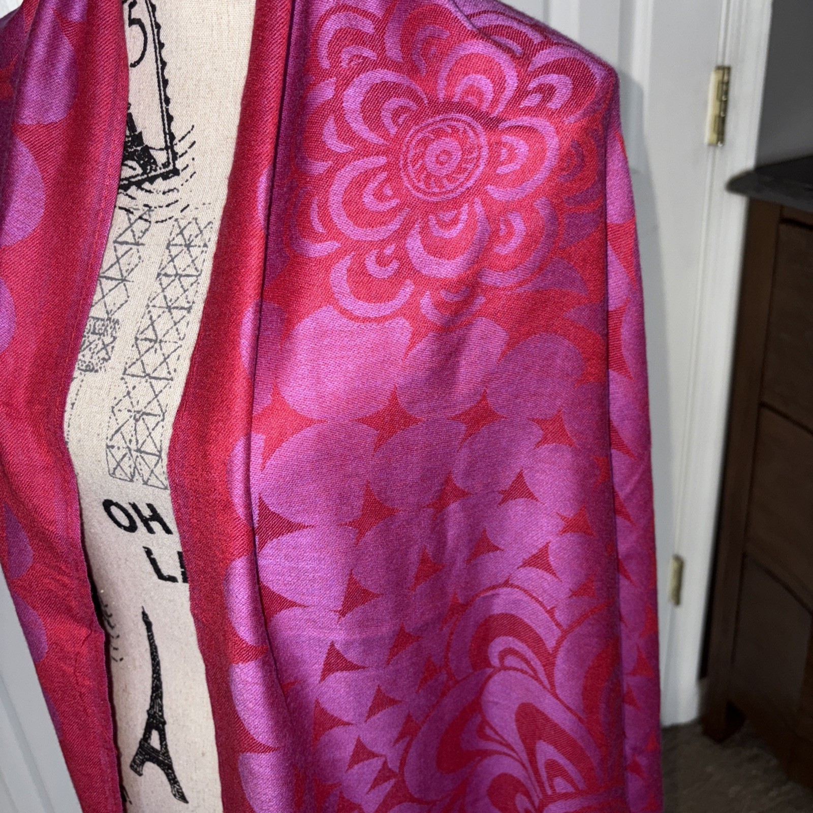 Cashmere Pashmina Shawl Fuchsia & Purple Floral with Fringe 68in x 27.5in