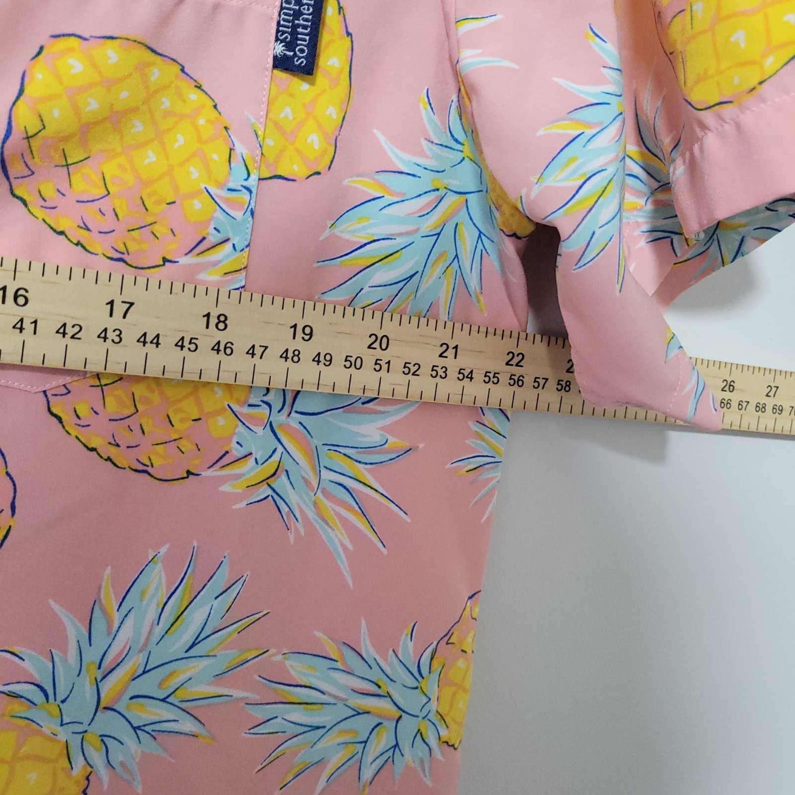 ​Simply Southern Life of the Party Shirt Mens M Pink Pineapple Beach