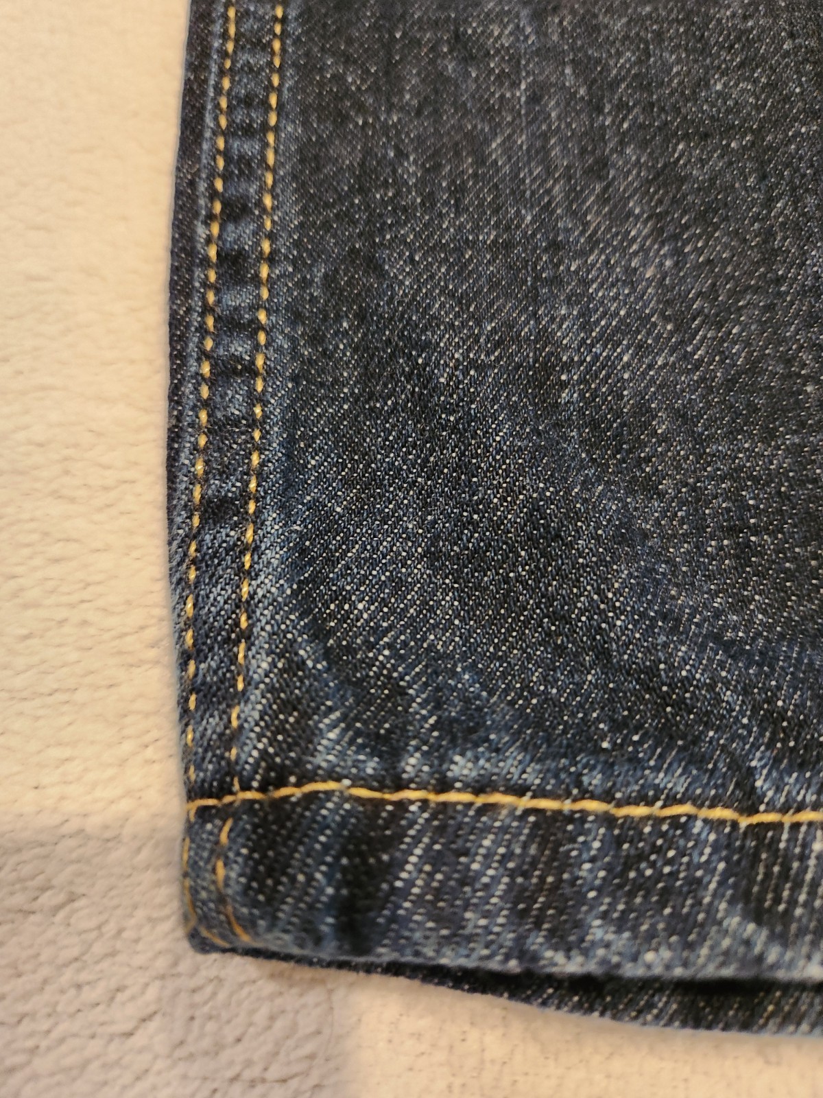 Levi’s Mens Jean 559 Dark Wash Relaxed Staright Leg 40×30 inseam altered 27.5in