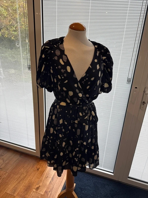 Ted Baker navy and white spotted dress size 3, (12/Medium)