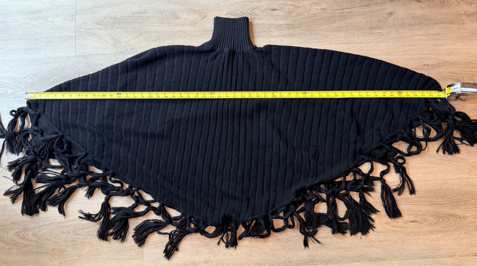 Peru Etnico 100% Baby Alpaca Women’s Black Poncho Shawl w/ SMALL HOLE SOLD AS IS