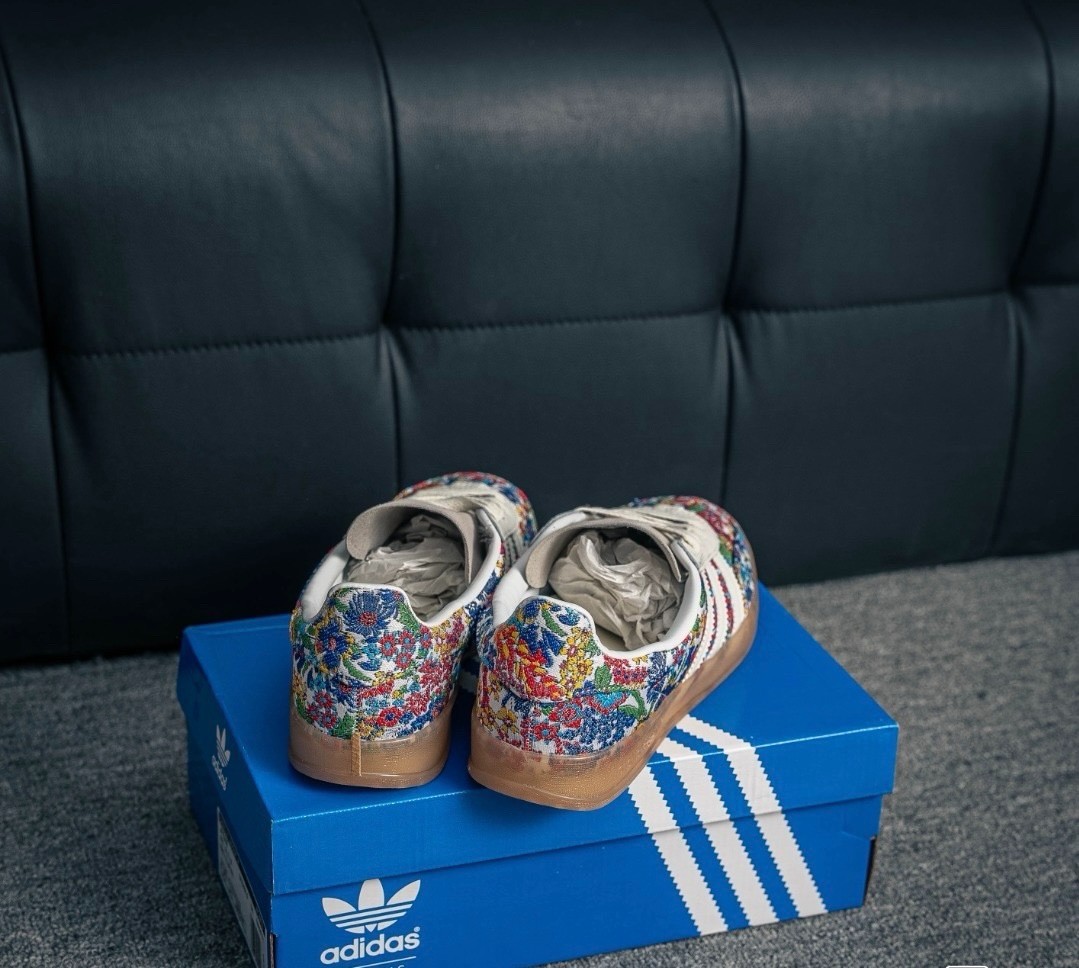 Adidas Gazelle IndoorLiberty London Floral Embroidery (Women’s) JP5309 New