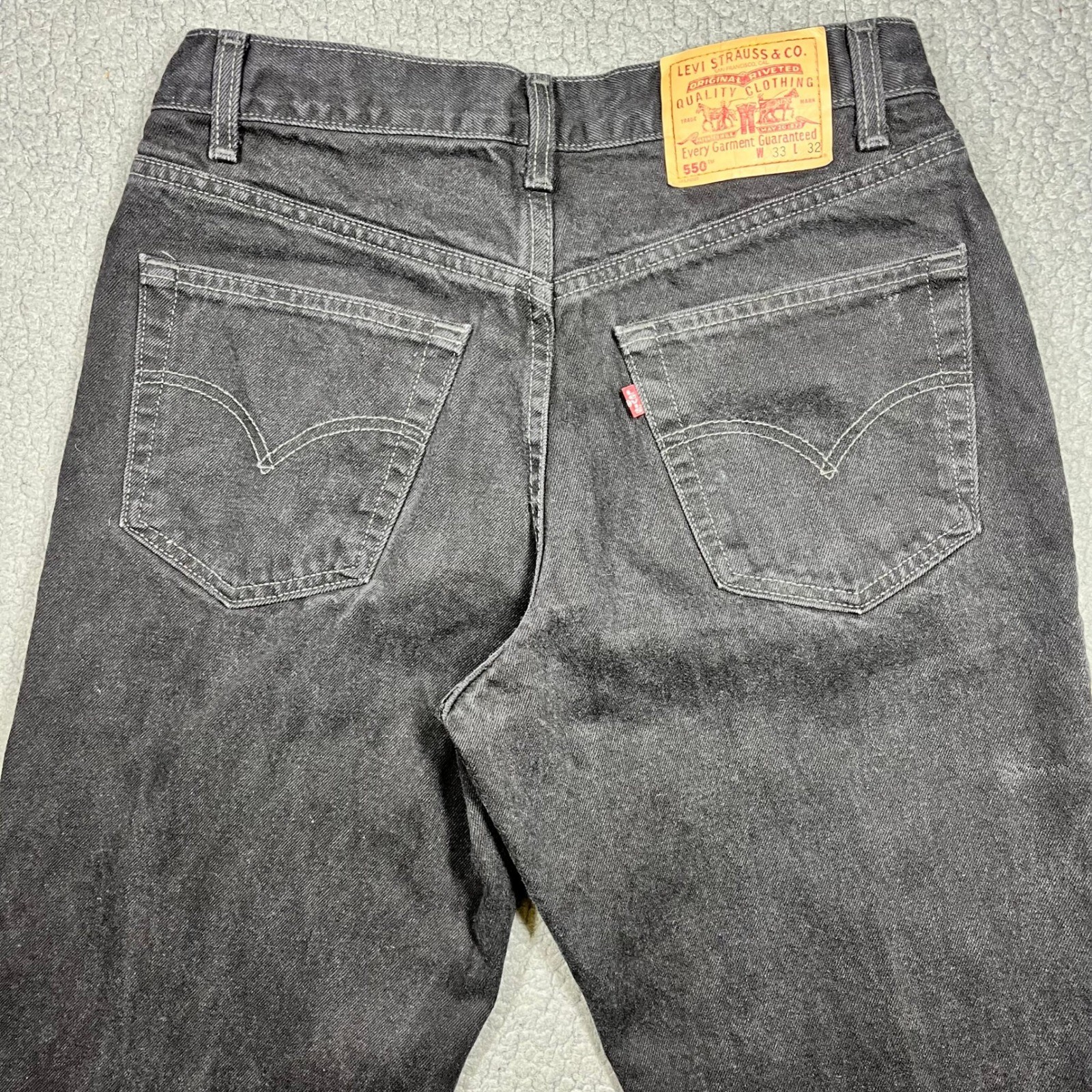 Vintage Levis 550 Relaxed Fit Black Denim Jeans Mens 33×32 Made in Canada