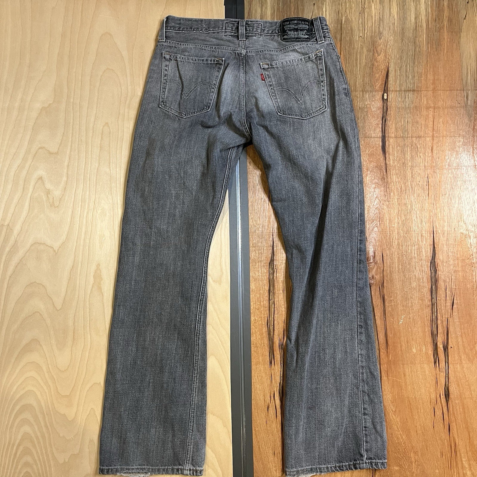 Vintage 2000’s Men’s Levi’s 527 Jeans 33×34 Grey Faded Denim Bootcut Low Rise