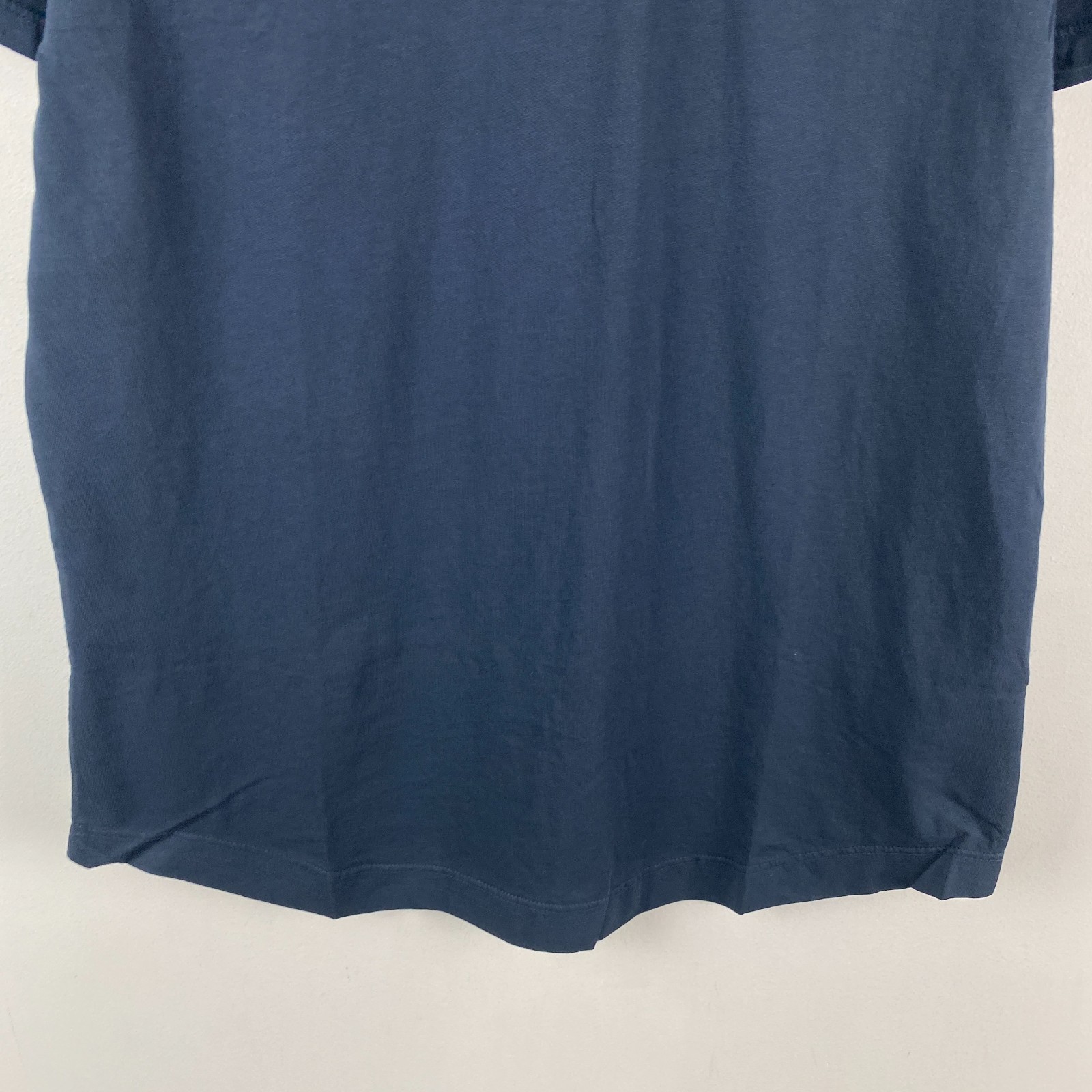 Buck Mason Curved Hem Pima T Shirt Mens Medium Ink Blue Short Sleeve Crew Neck