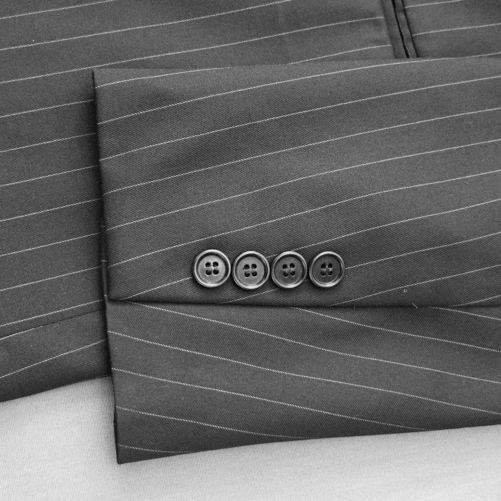 Mens 40R/33Wx32L Brooks Brothers 1818 Madison Midnight Blue Pinstripe Wool Suit