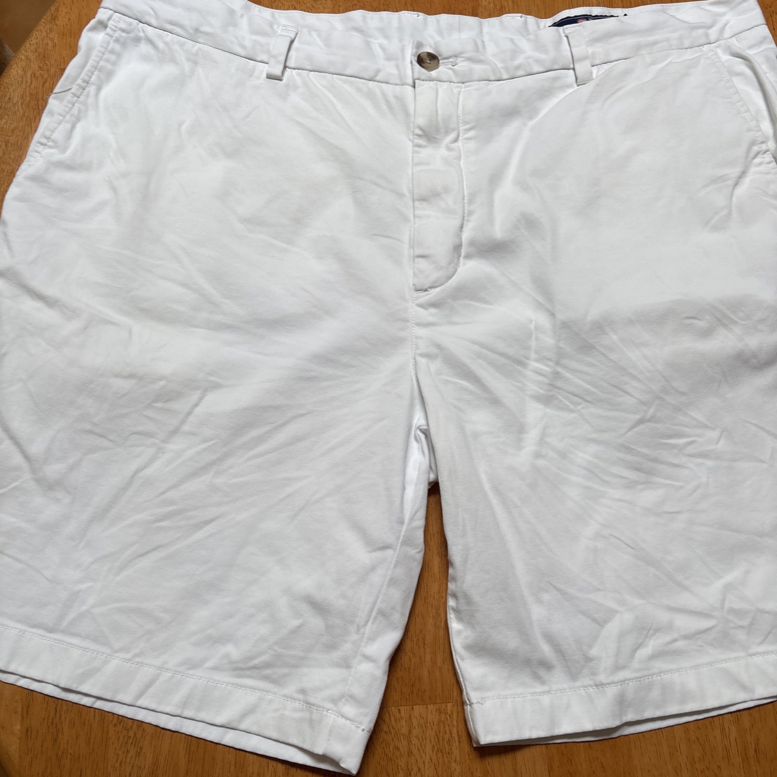 Vineyard Vines Shorts Men’s Size 40 White Cotton Club Shorts