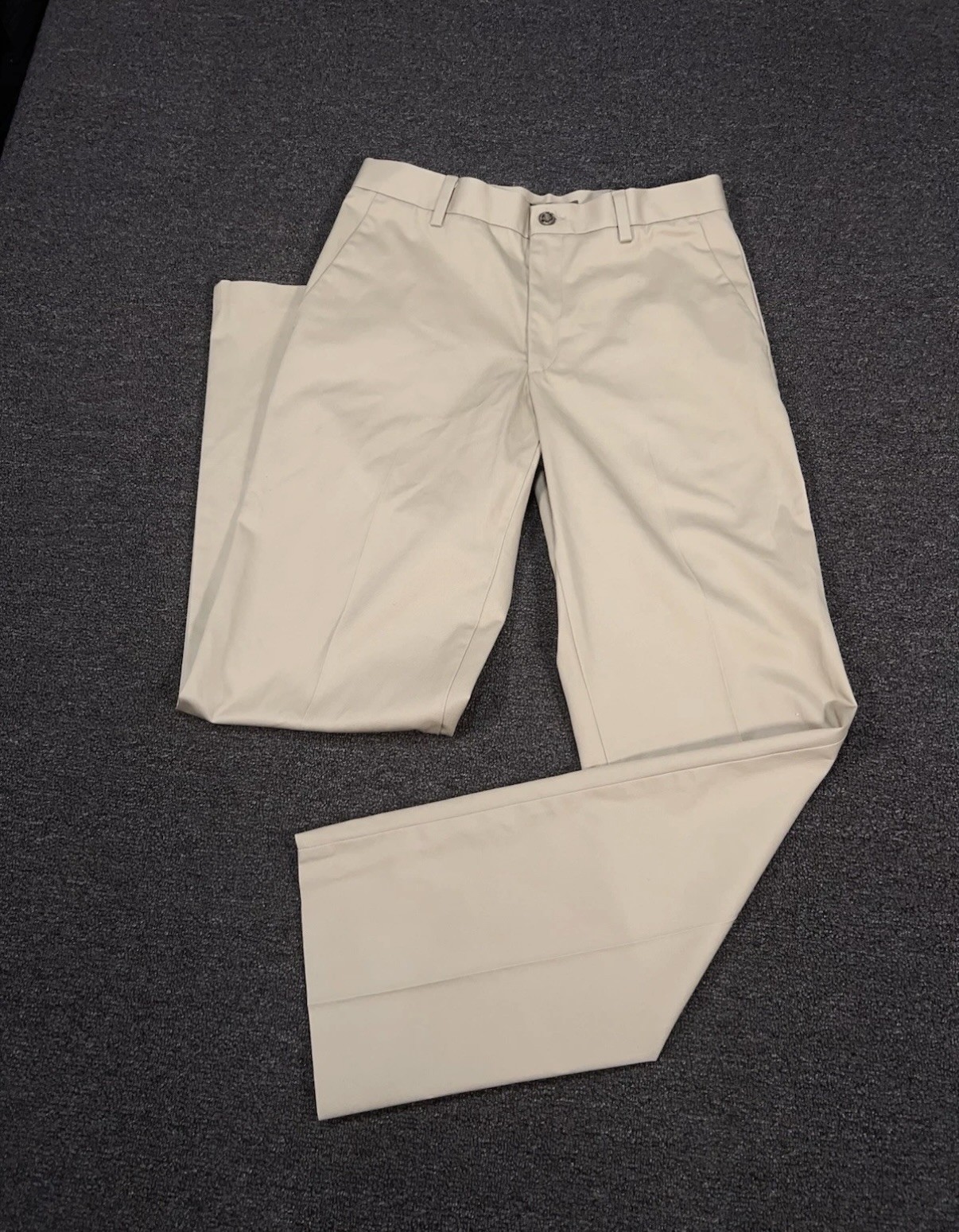 New Dockers Pants Men’s 32×34 D2 Iron Free Khaki Classic Stretch Casual