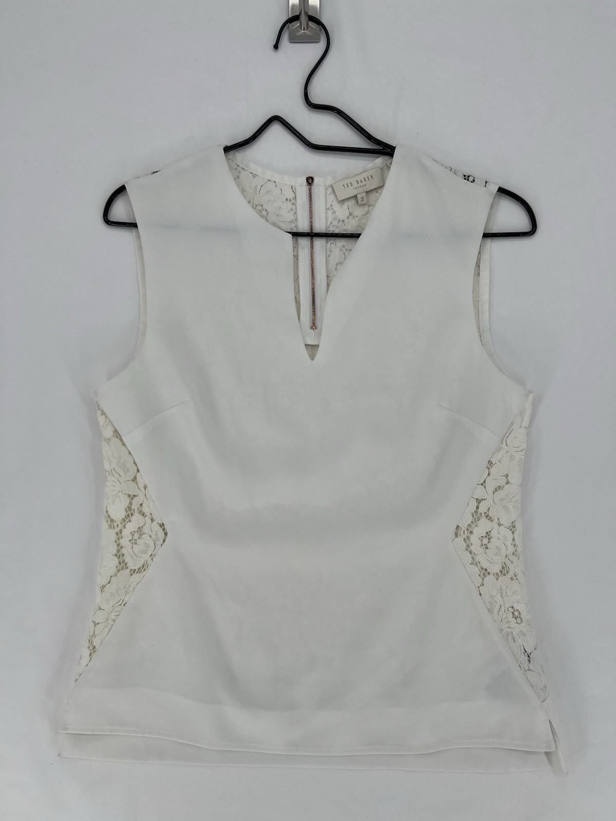Ted Baker London Ivory Lace Panel Shell Top Size 2 Sleeveless Career Blouse