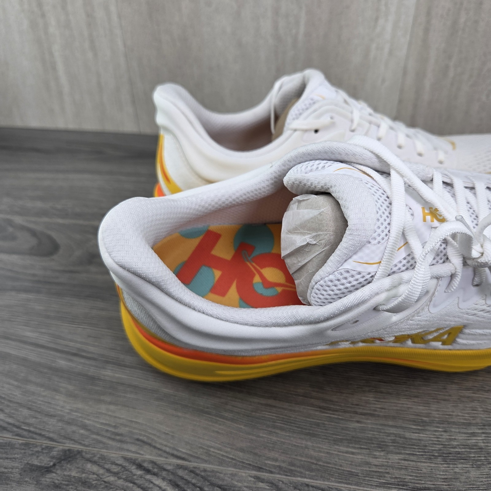 Hoka Bondi 9 Size 11 Mens Frost White Orange Running Shoes $175