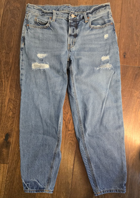 Old Navy Barrel Leg Jeans Womens 6 High Rise Distressed Light Wash Denim