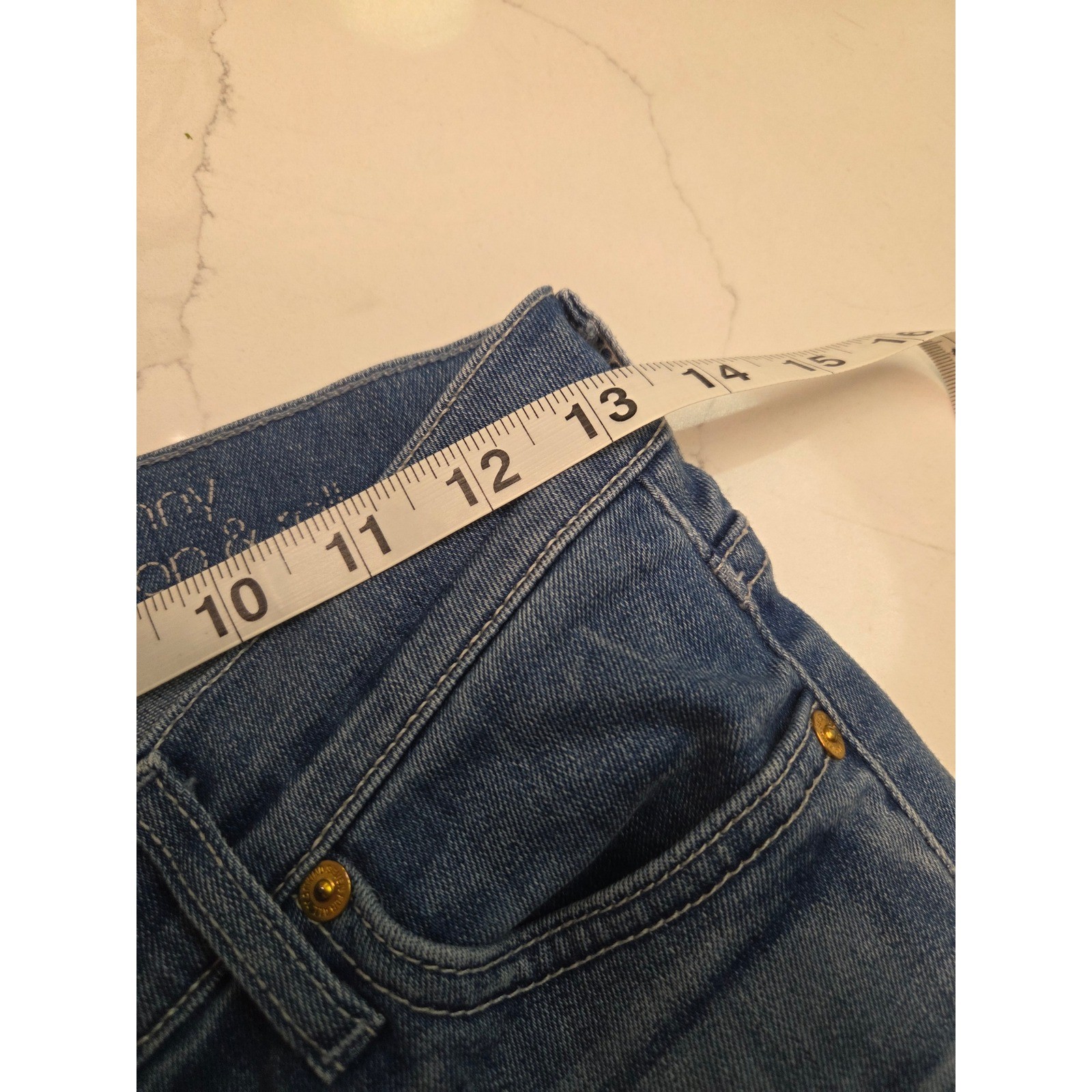 7 For All Mankind The Skinny Crop & Roll Medium Wash Stretch Jeans Size 25