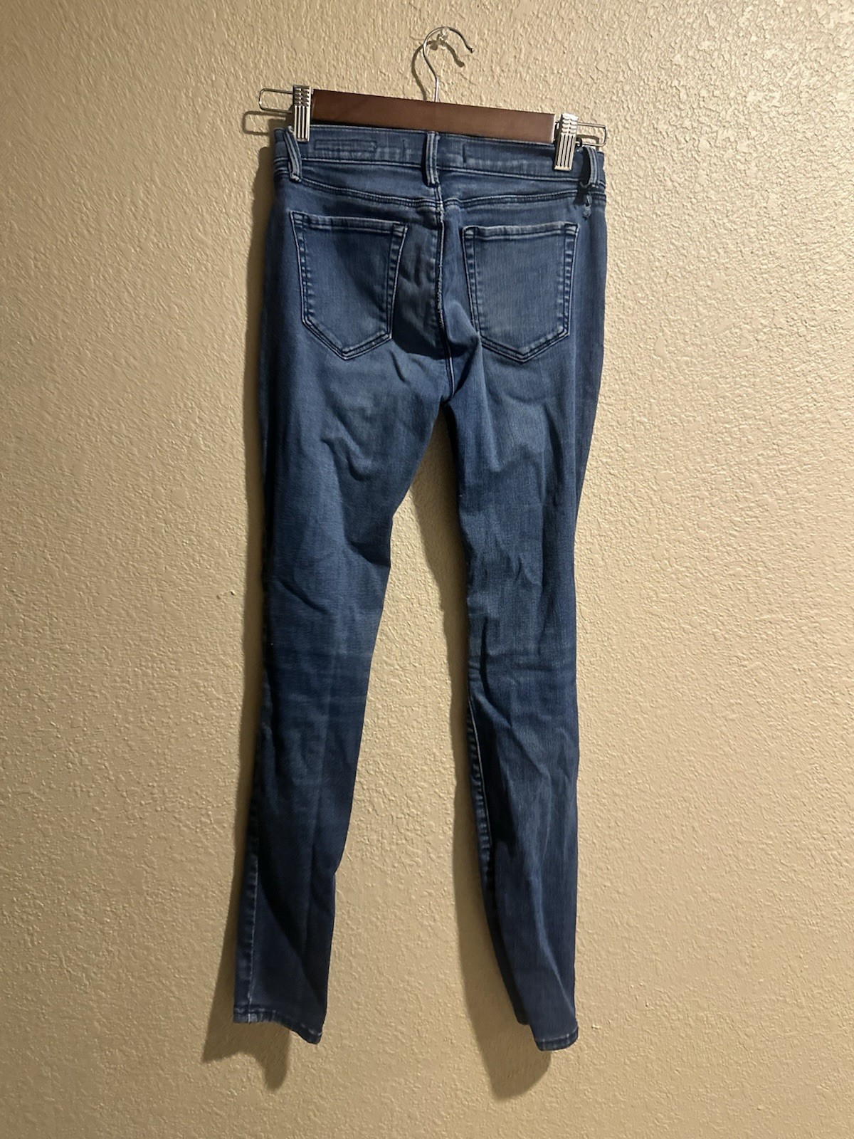 PacSun Women’s Mid Rise Blue Medium Wash Jegging Skinny, Slim Fit Distressed