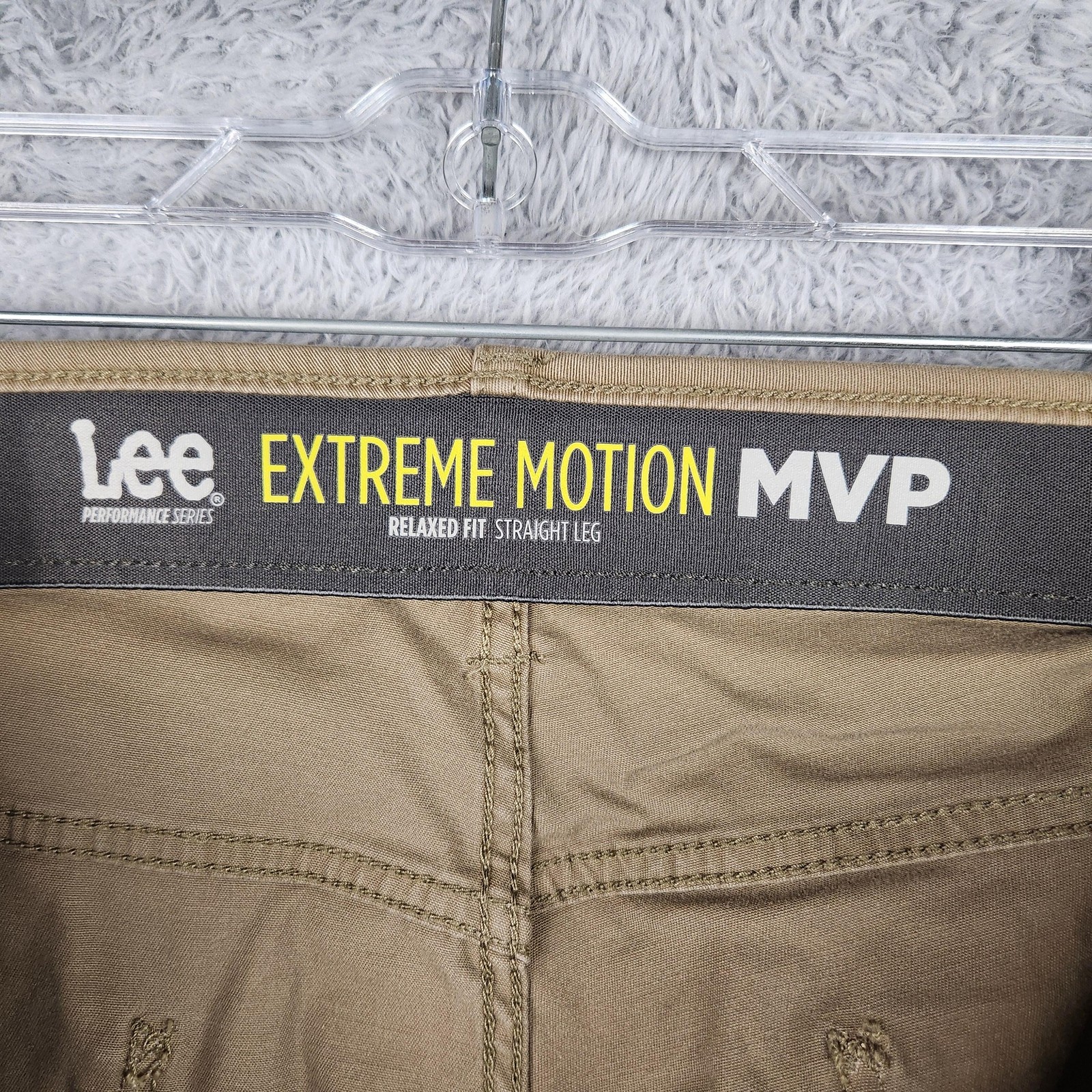 Lee Pants Mens 46×29 Beige Extreme Motion MVP Relaxed Fit Straight Leg Chino